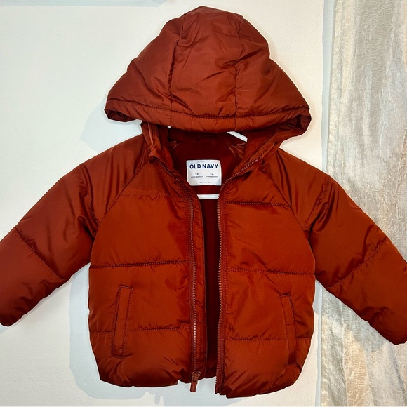 Old Navy 2T Water-Resistant - Picture 1 of 4